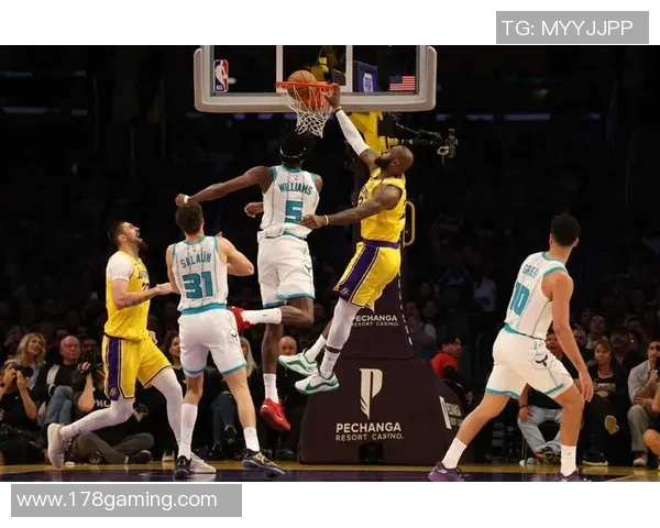 2008年湖人与黄蜂的激烈对决回顾与精彩瞬间分析