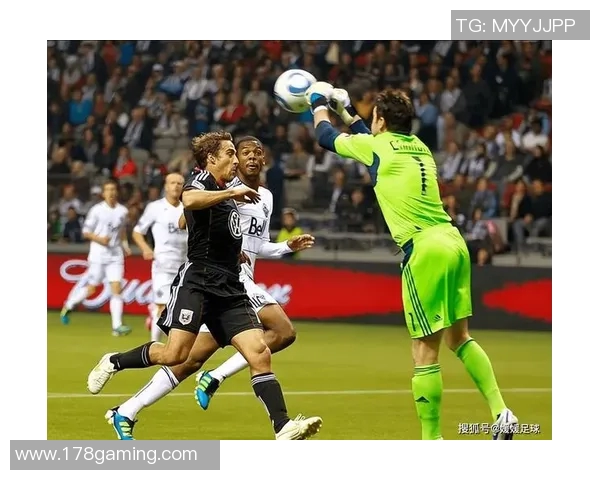 温哥华白帽与银河激战正酣谁能在赛场上笑到最后