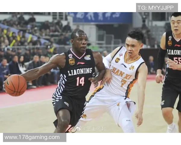 2017年山东男篮与辽宁队精彩对决全场录像回顾与分析