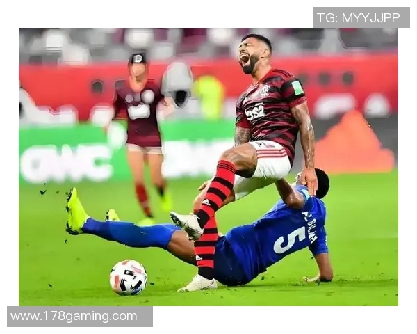 2020年巴塞罗那与巴黎圣日耳曼的经典对决回顾与分析