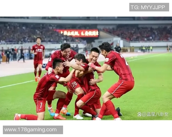 2017年申花与上港激战回顾:足球盛宴中的激情与荣耀 2017年申花与上港激战回顾:足球盛宴中的激情与荣耀